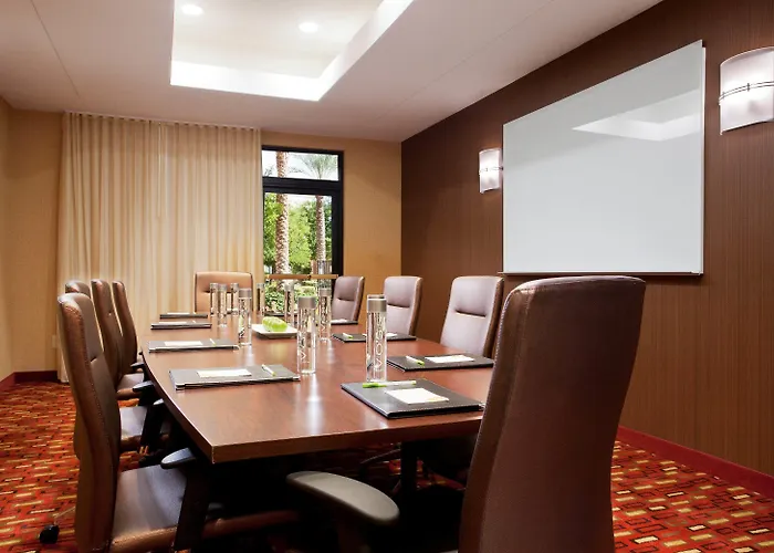 Sonesta Select Phoenix Chandler Hotel 3*